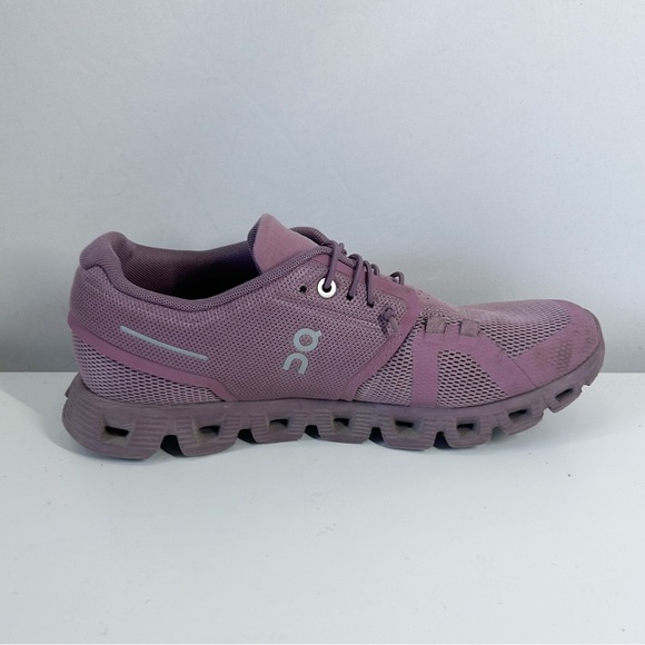 On Running Women's Athletic Shoes in Purple - Picture 3 of 7